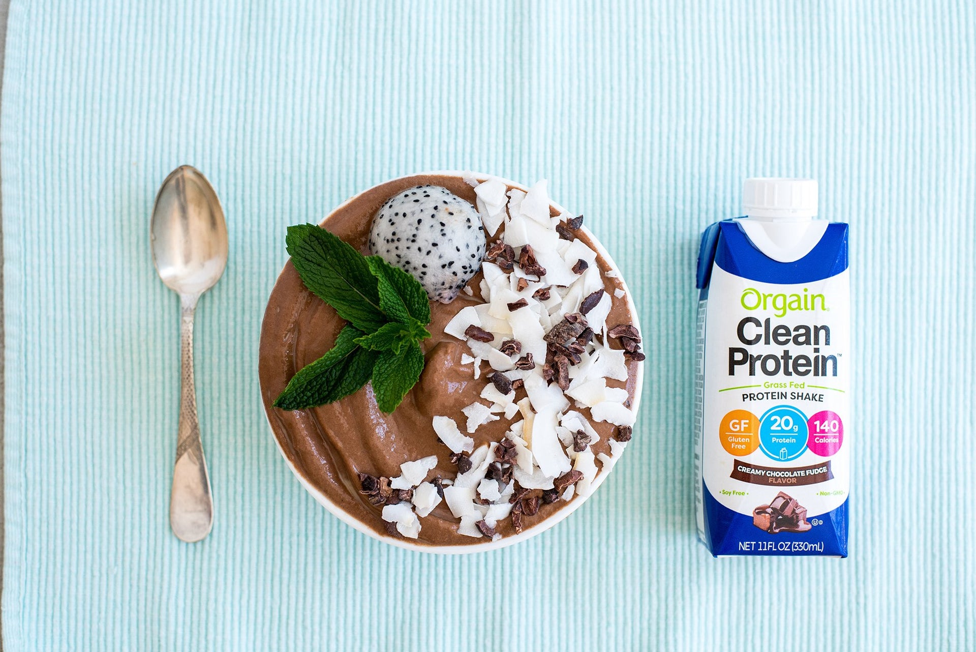 Mint Chocolate Chip Smoothie Bowl