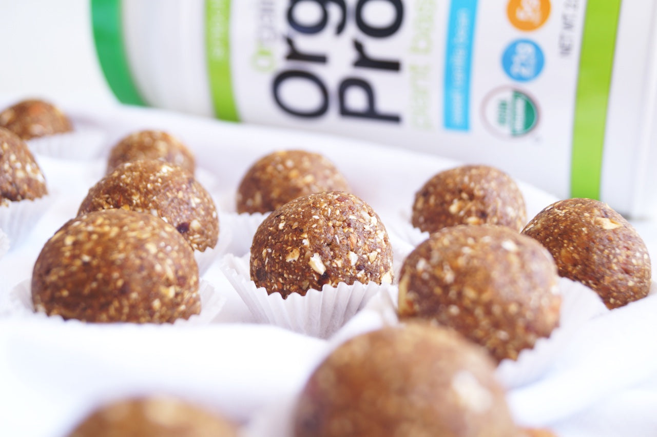 Almond Molasses Protein Bites