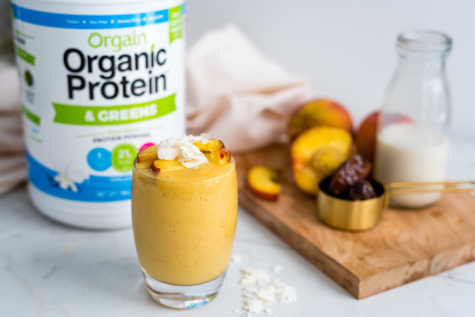 Protein & Greens Peach Smoothie