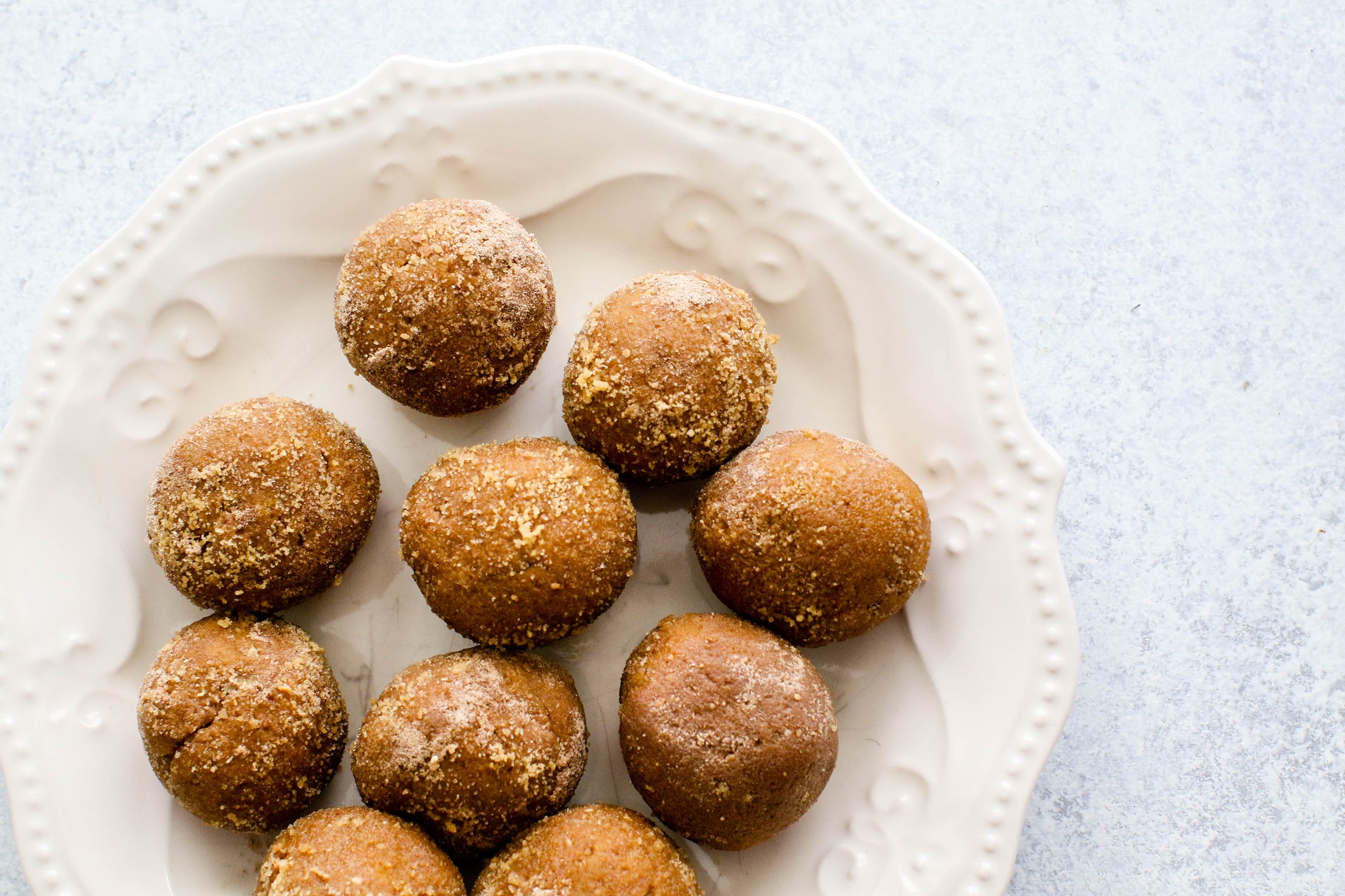 Pumpkin Spice Protein Bites