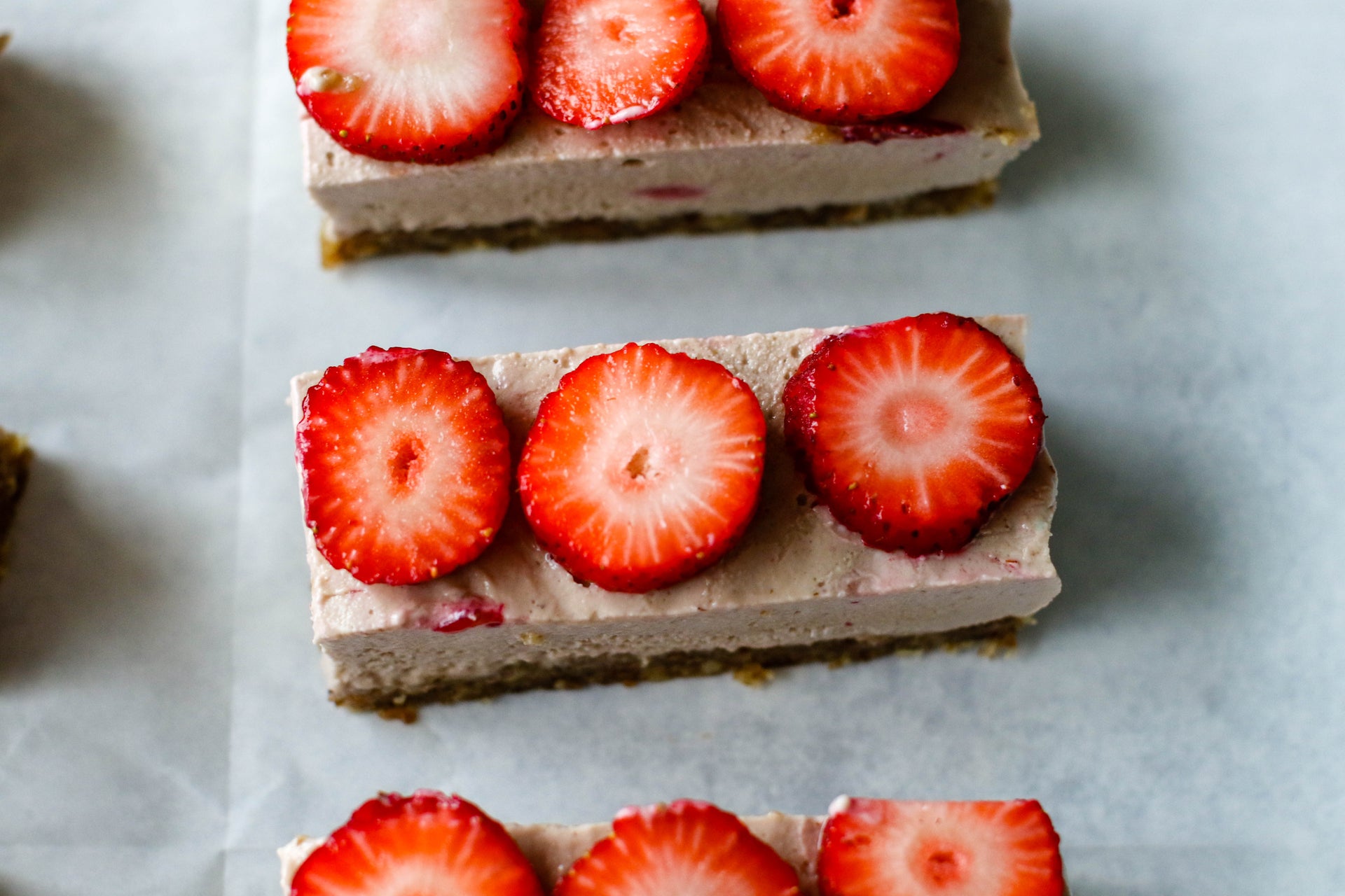 Healthy Vegan Strawberry Cheesecake Bars