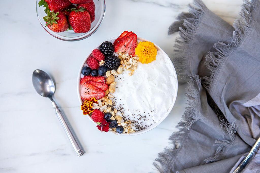 White Chocolate Coconut Smoothie Bowl