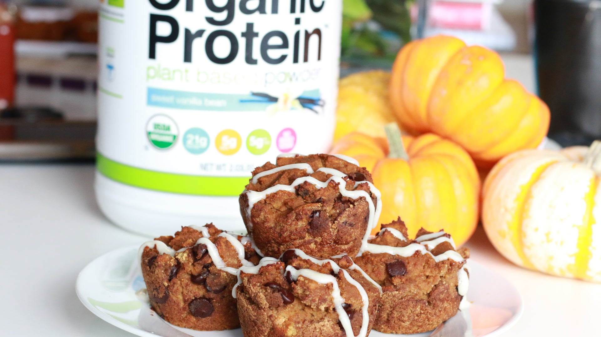 Pumpkin Chocolate Chip Protein Muffins   w/ Vegan Cream Cheese Icing!